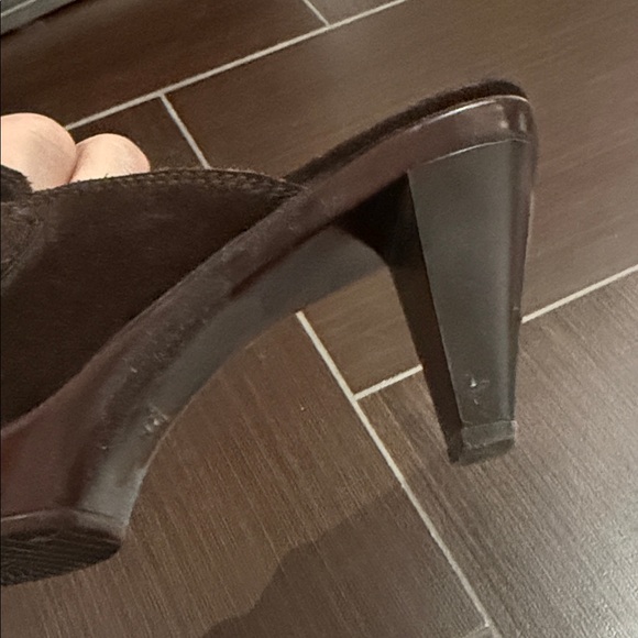 Clogs - Picture 10 of 10